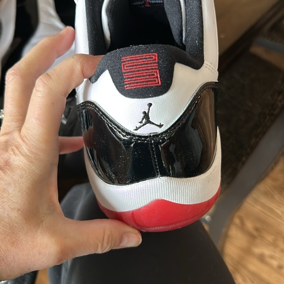 Air Jordan 11 retro low white/university red – black size 14 - Picture 2 of 5